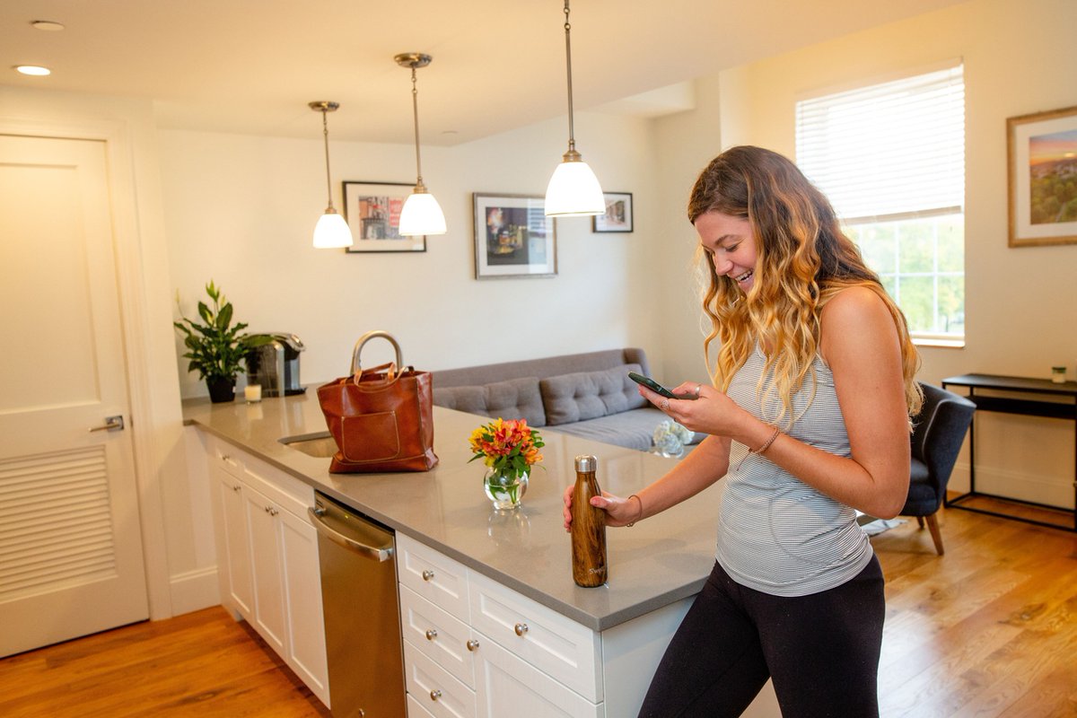 Monday's are more exciting when you wake up at The Union! Residents can get in a workout at the fitness center before starting their day. Check out all of our amenities: bit.ly/4aTlcQe