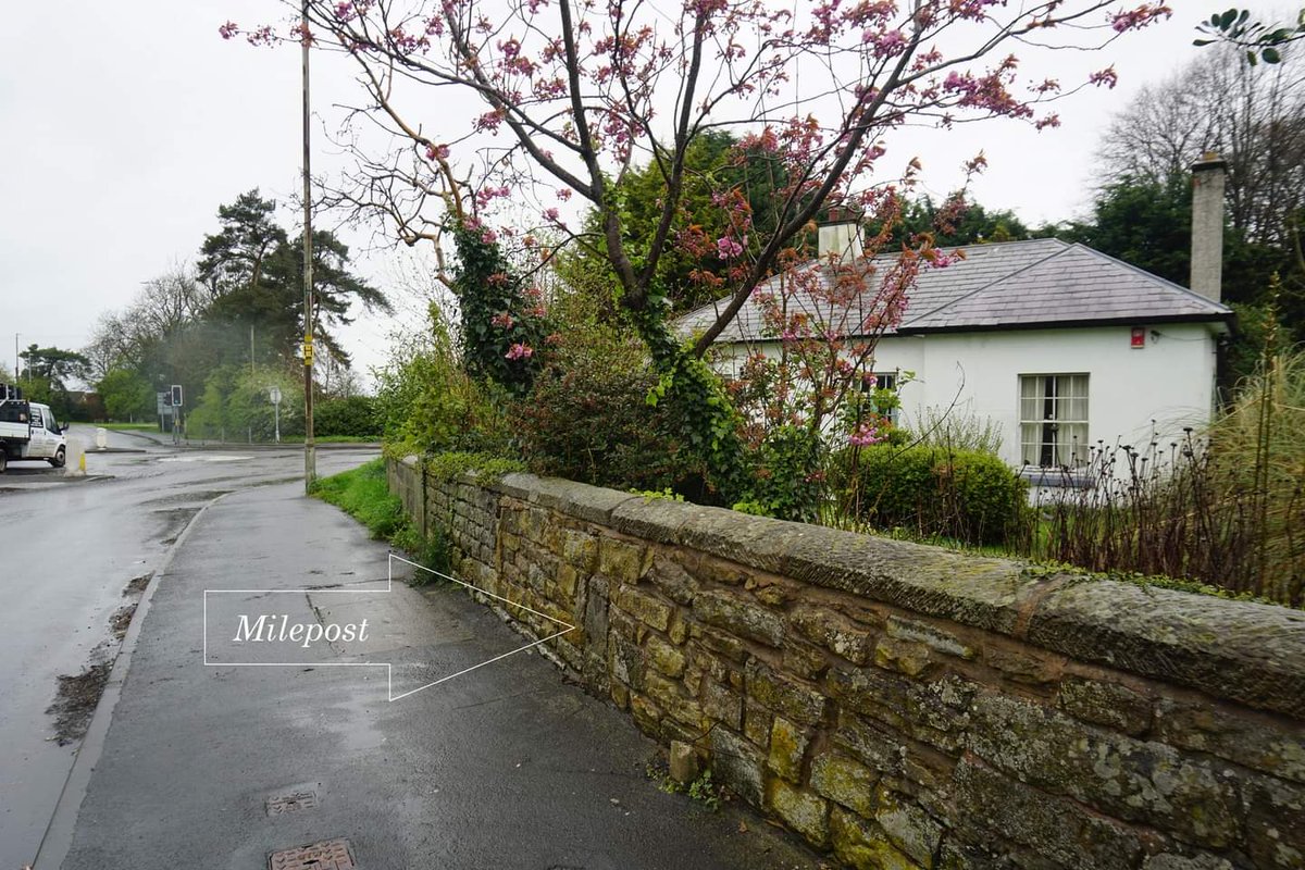 For #BenchmarkMonday the Datum Line cut into C19th
Milepost set into the roadside wall on Whitchurch Road, Wellington, Telford, Shropshire

The Milepost was erected by Wellington District Turnpike Trust in the C19th. The Inscription on the lost plate read: Watling Street 1(mile)