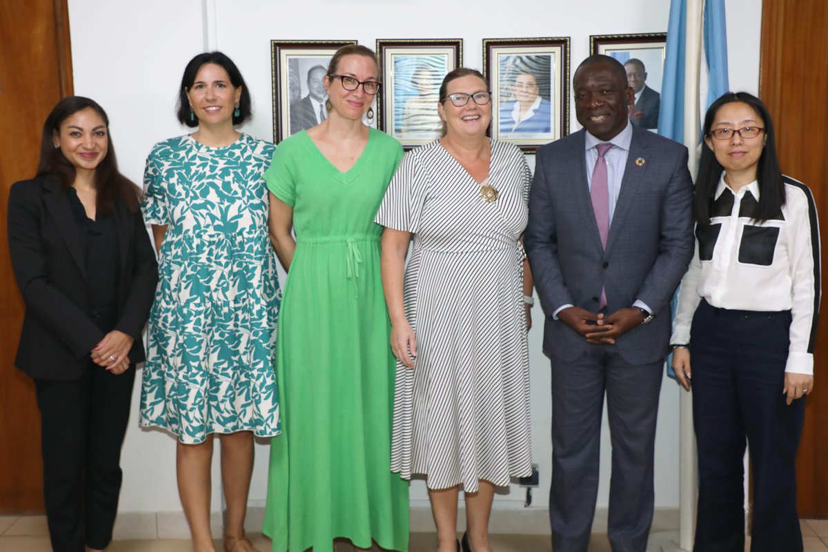 The Regional Director @SennenHounton met with Ambassador Rigmor Elianne Koti, the Royal Norwegian Embassy for the Sahel. Their discussions focused mainly on: ✅ the steadfast partnership with Norway ✅Our work, priorities, achievements, and challenges in the Sahel