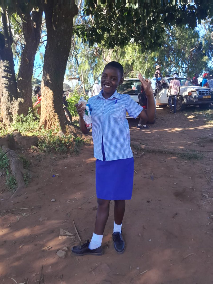 Meet Blessed Chapeyama, a resilient Mt Selinda High School student. Despite challenges, her spirit shines. Let's support her education journey. 🙏 #EducationMatters #SupportBlessed #CVCIP #TogetherWeCan