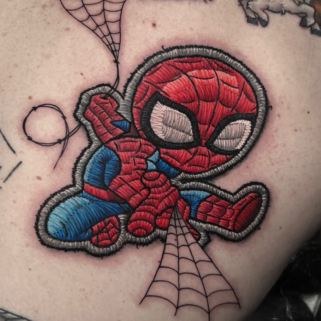 Amazing Spider-Man patch tattoo from Duda Lozano using Killer Ink tattoo supplies!

#tattoo #spiderman #patchtattoo