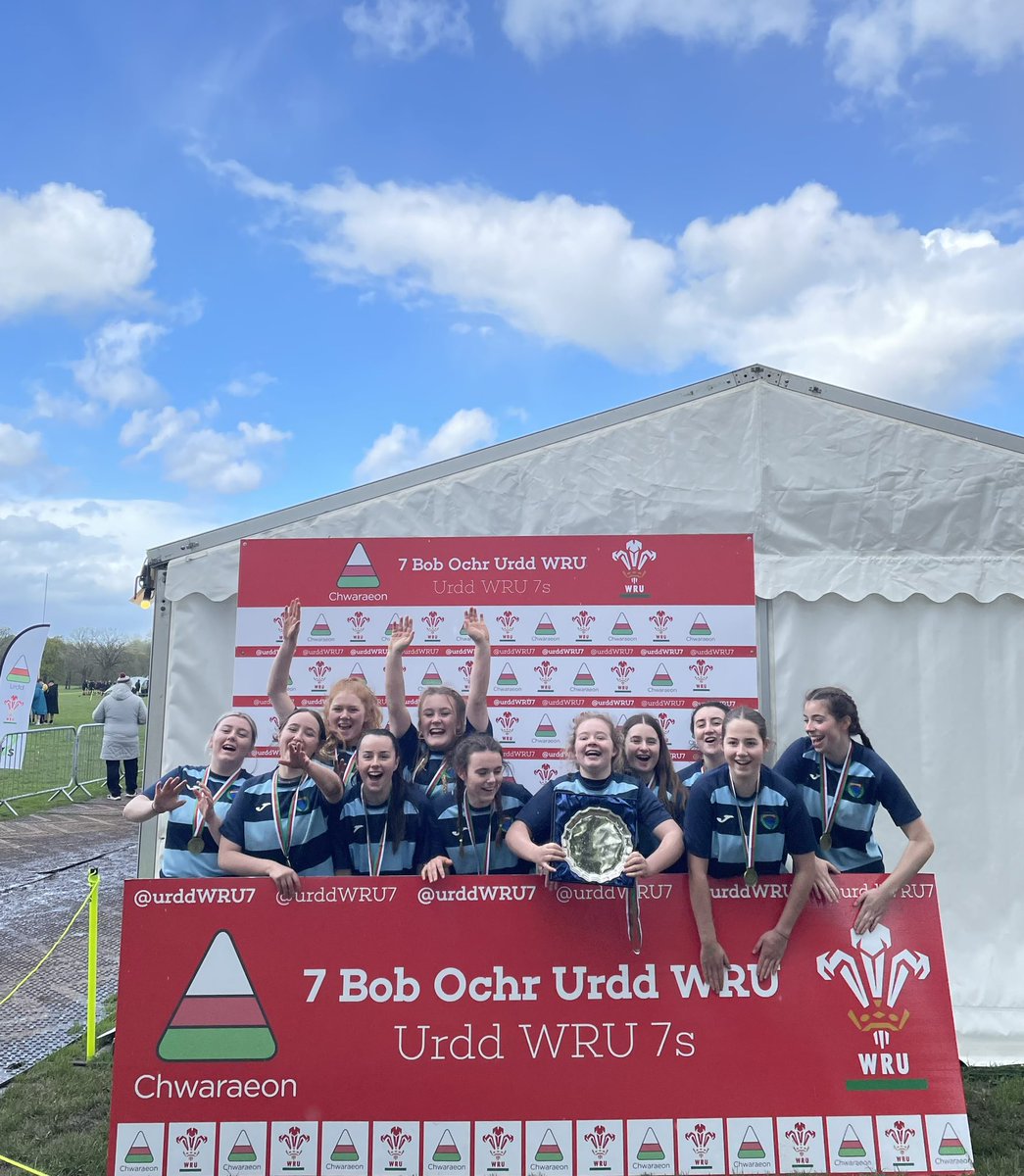 UrddWRU7's tweet photo. Llongyfarchiadau mawr i enillwyr y plât #UrddWRU7 merched Bl.12-13 :

🥇@YsgolPenweddig 
🥈@NPTCGroup 

Da iawn pawb!👏 https://t.co/jTu8gwxbE1