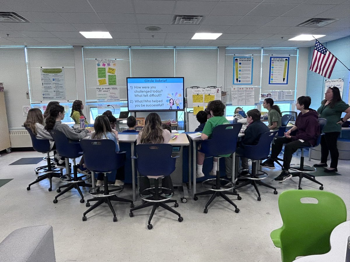 Mrs. Etense tweet media