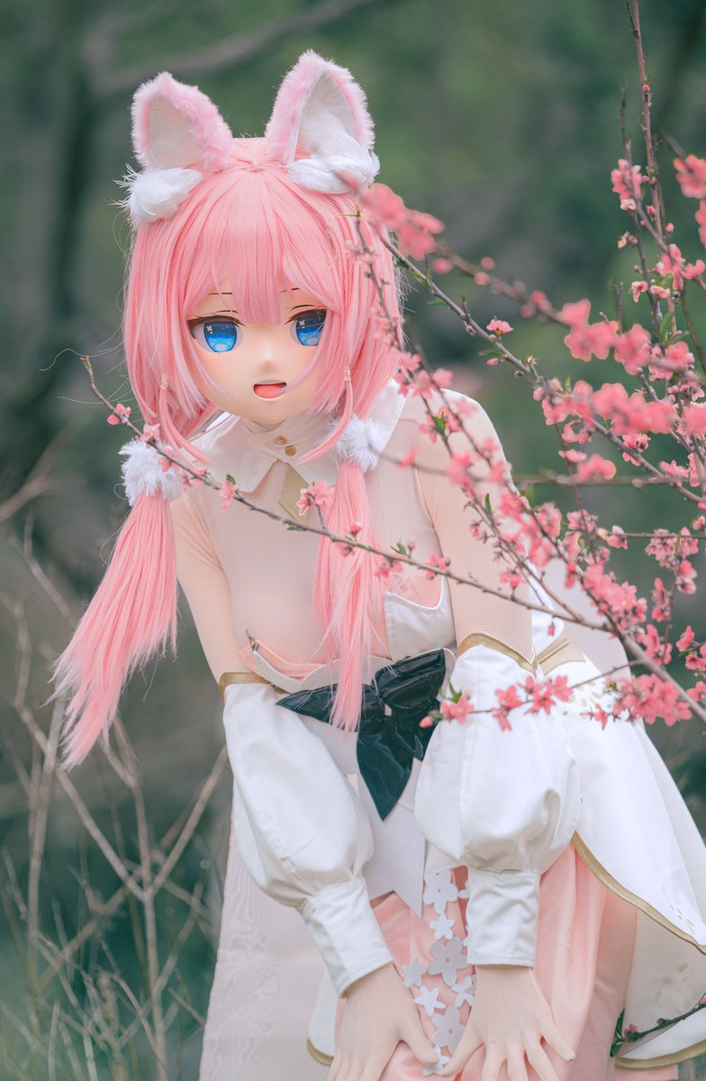 keke_kig's tweet photo. 桃花-2 

photograph： @lazydogDCD 
remake： @naijiu666 

#kigurumi #着ぐるみ #SakuradaHane #桜田ハネ https://t.co/uVq3epIyhF