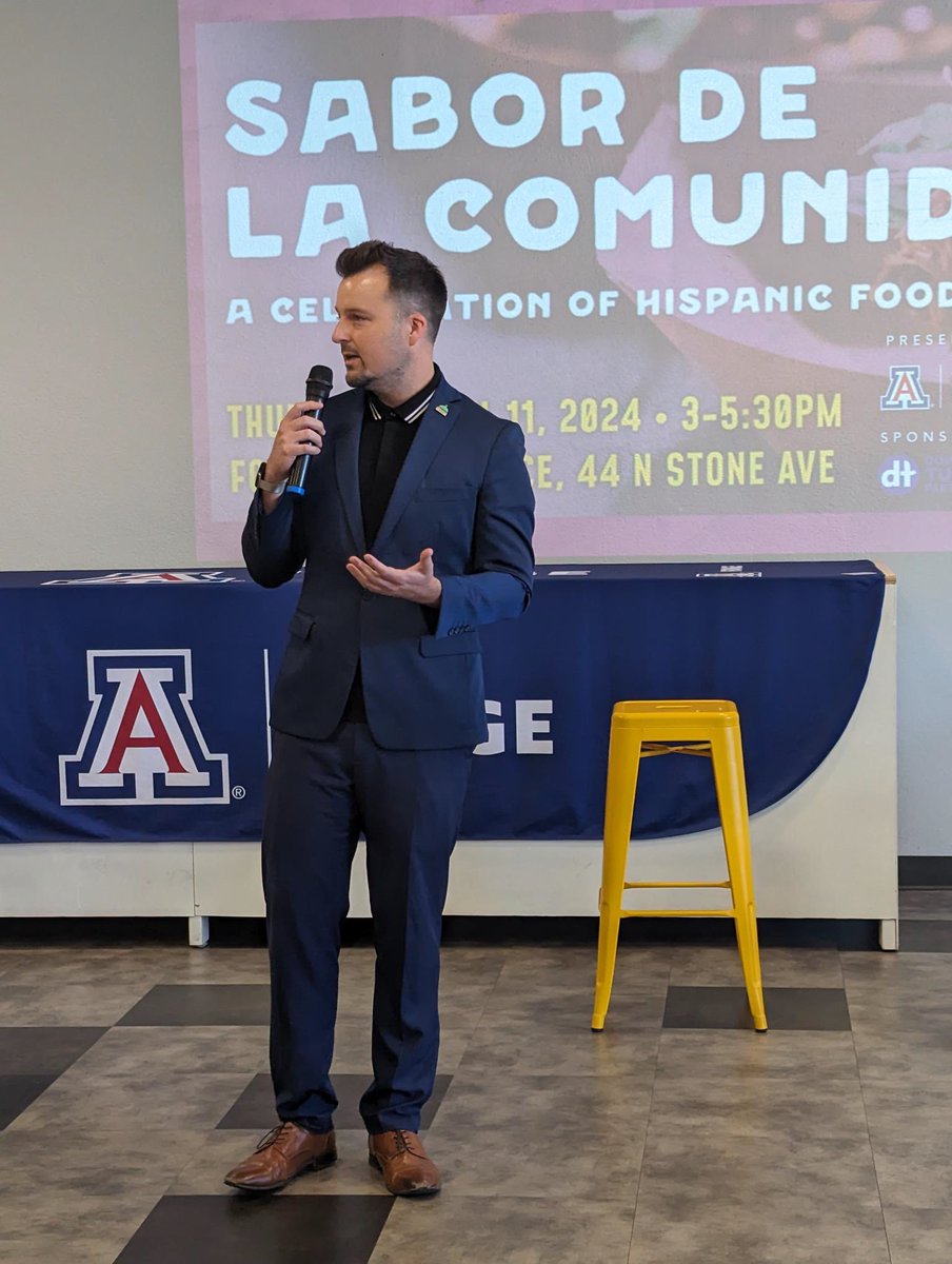 hvchiordi's tweet photo. Had a great time welcoming @uarizona and community members to the Pima County Roy Place building last week with FORGE for the Sabor de la Comunidad event! 

#OnePimaCounty #PimaCounty #PimaCountyEconomicDevelopment #RoyPlace #UArizona #UofA #FORGE https://t.co/LvJIBpU1TT