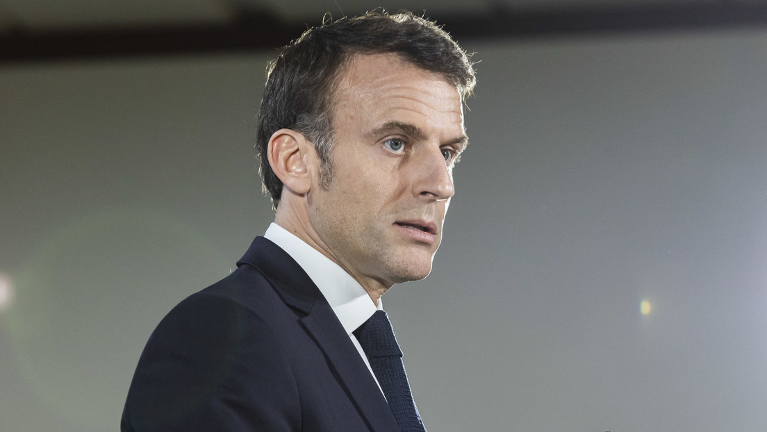🇲🇫🇮🇷📢 Macron hace un llamado a 'aislar a Irán' 🚀 Tras el masivo ataque aéreo contra Israel, el presidente francés sugiere aumentar las sanciones contra Teherán en vez de optar por una respuesta militar para evitar otra escalada en la región. ⚖️ El presidente francés califica