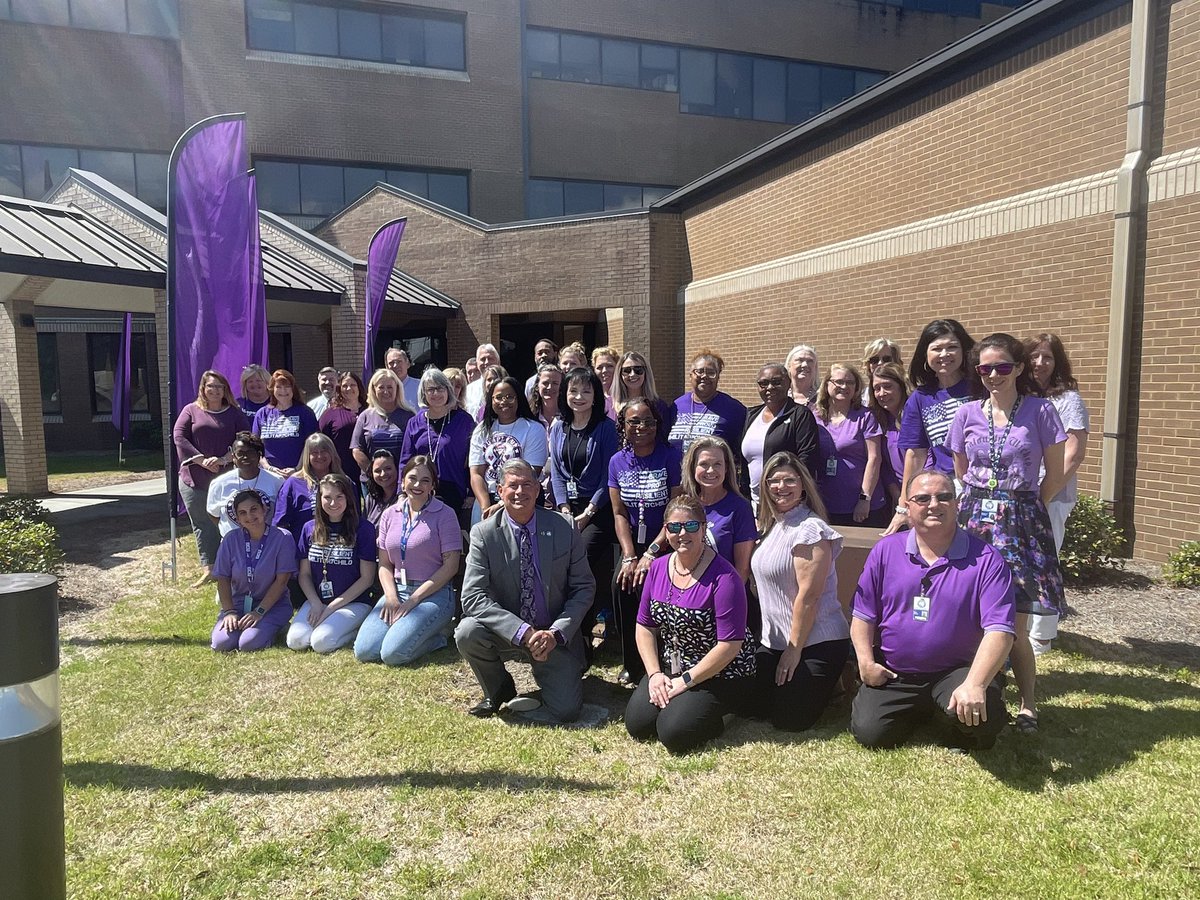 There’s no finer Team of Teams than this one at @BayDistSchools. We’re proud to support our military children today and every day. #PurpleUpDay @PublicSchoolSup @EducationFL