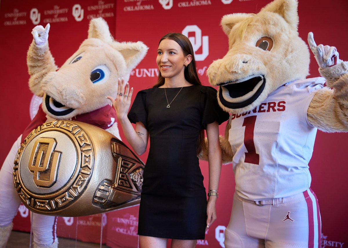 OU_Alumni's tweet photo. Congratulations to all the Sooners who received their OU Ringโsymbolizing dedication, achievement and a lifelong connection to our beloved alma mater. Here's to the memories made and the bright futures ahead! ๐#OUFamily #BoomerSooner #OURing https://t.co/dVvKN2ZpRf