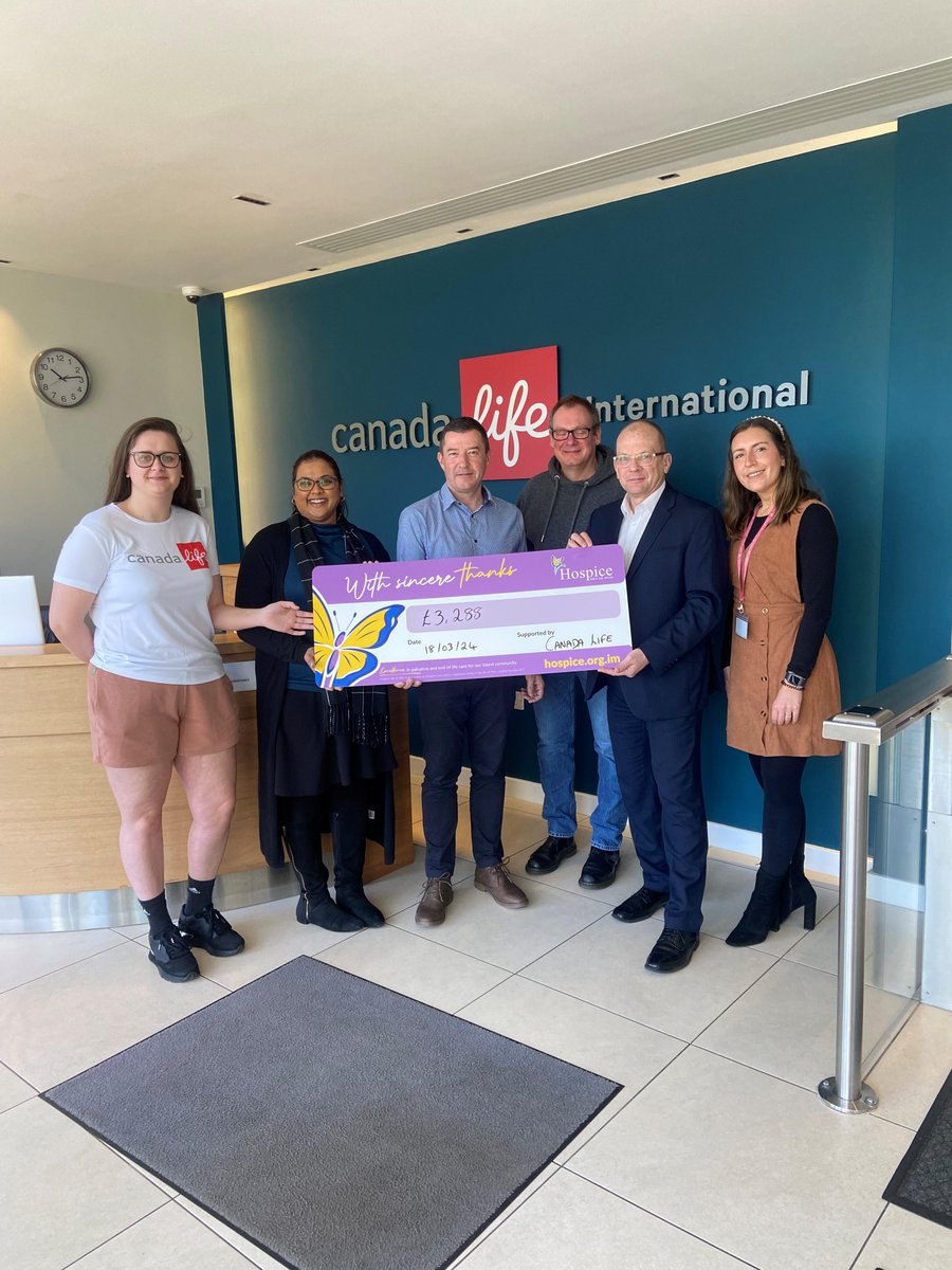 Huge thanks to Canada Life who have raised an incredible £3,288 through their payroll giving for Q4 in 2023. John Knight met with Sean Christian, the MD of Canada Life & some of the employees who were involved in the scheme to explain how their kind donation will help Hospice💜