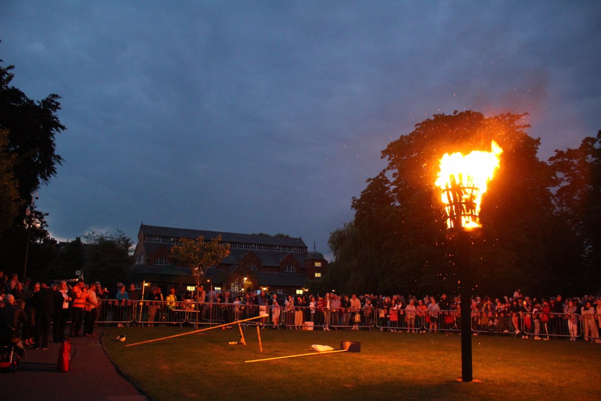 We are looking for a Charnwood resident with a military background to light the beacon in Queen's Park on Thursday June 6 in a special event to mark 80 years since D-Day. To find out more, visit👇 charnwood.gov.uk/news/2024/04/1…