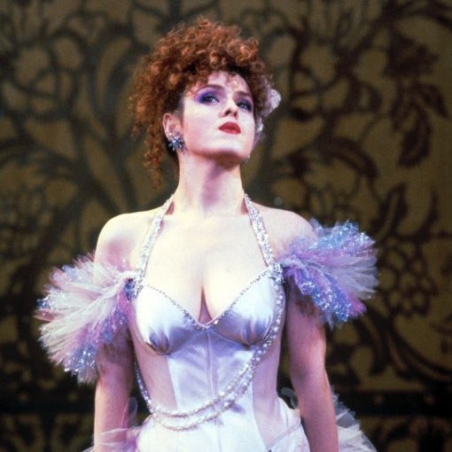 TomZohar's tweet image. Gonna tell my kids this is Chappell Roan