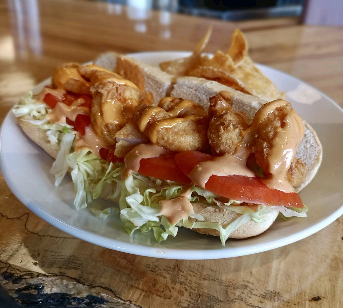 Two new must try meals starting today at the Common Man Roadside Millyard in Manchester - Uncommon Shrimp Scampi and Shrimp Po Boy! @ManchInkLink @WMUR9 @NHLRA @UnionLeader @TheHippoNH @TrubyHilton #manchesternh #newhampshire