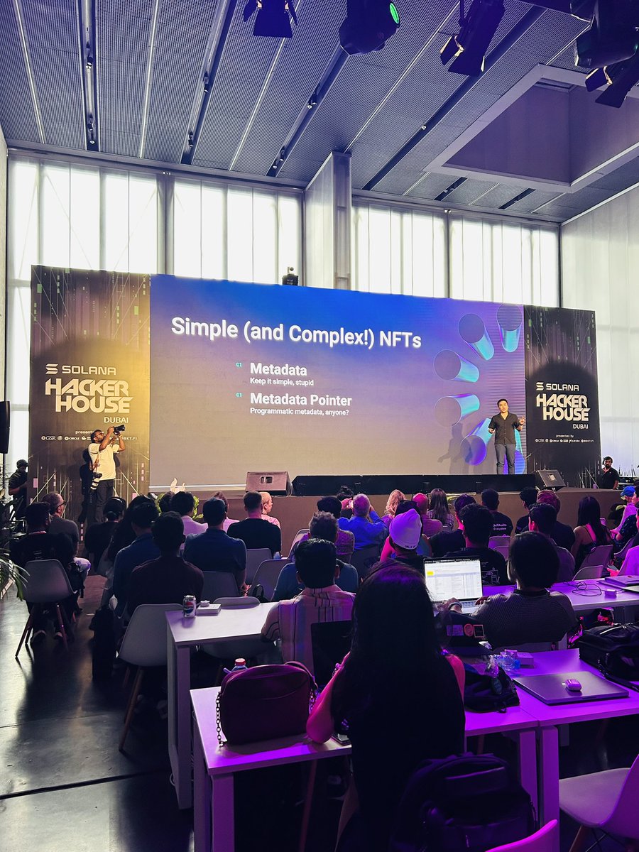 Dinuka Gamage tweet media