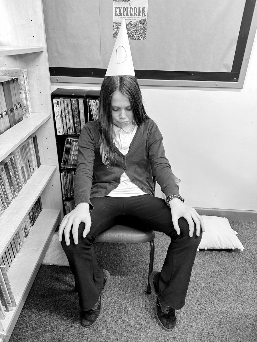 PatPriAcad's tweet photo. Year 5 in the Victorian era!
We’ve been looking at the history of Patrington and what life will have been like in the previous school building during the Victorian period. #PatYear5 #PatHistory https://t.co/OP9eSGbD0W