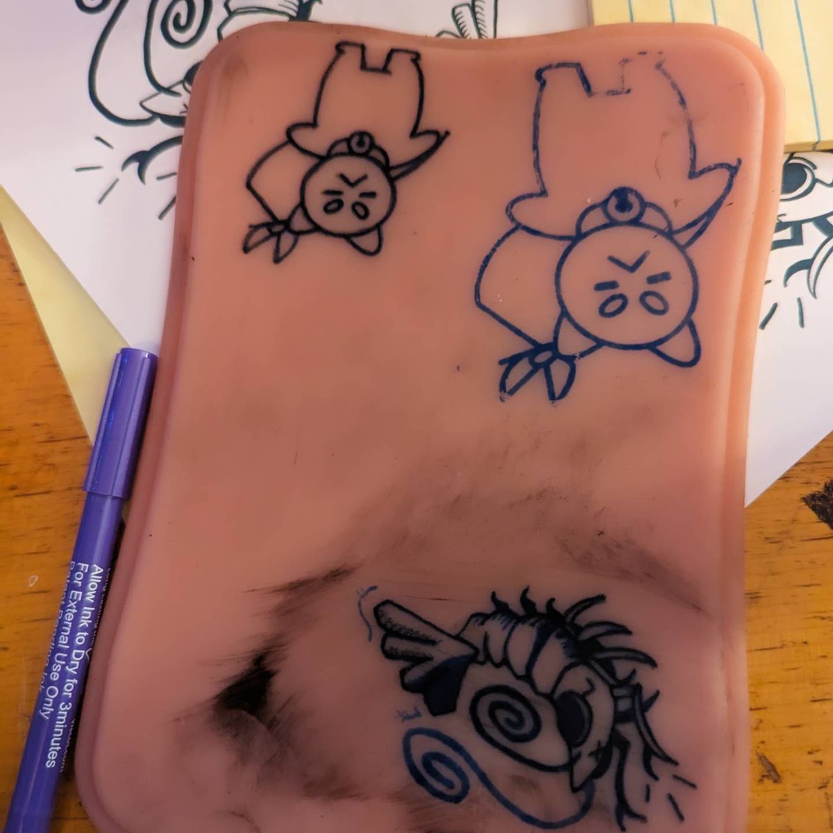WitchZesty's tweet photo. hey look something thats not a go live post for twitter

#tattoo #fakeskin #myart #art https://t.co/6fBs8zkctN