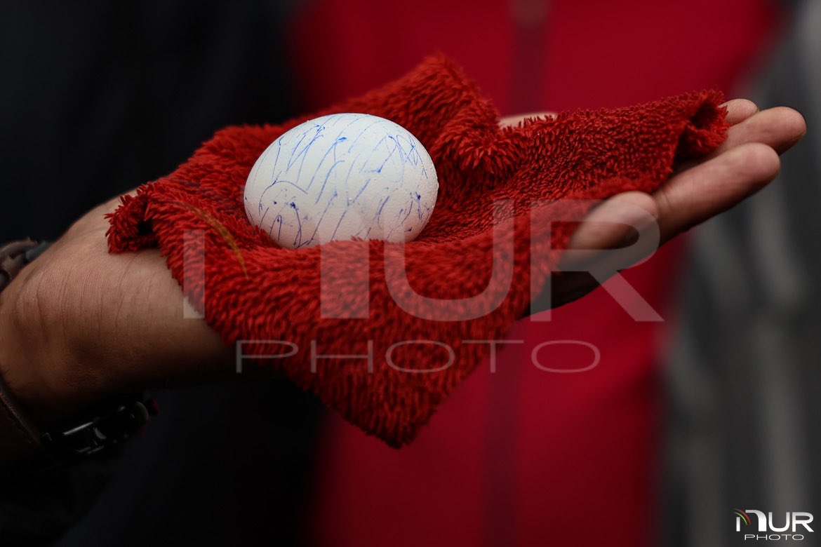 This egg was donated by a woman for the construction of a mosque in a Kashmir village which was later auctioned for more than Rs 2 lakh.
#egg #Auction #Kashmir #Malpora #Kashmir