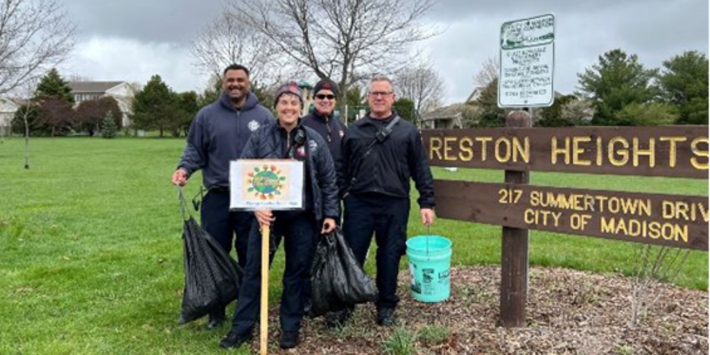 Celebrate Earth Day with your friends and neighbors at this year's Earth Day Challenge! @MadisonParksWI are recruiting more than 900 volunteers in 60+ parks! Join on Saturday, April 20 from 10am to 12pm. Learn more here: ow.ly/hiRP50QYQrB