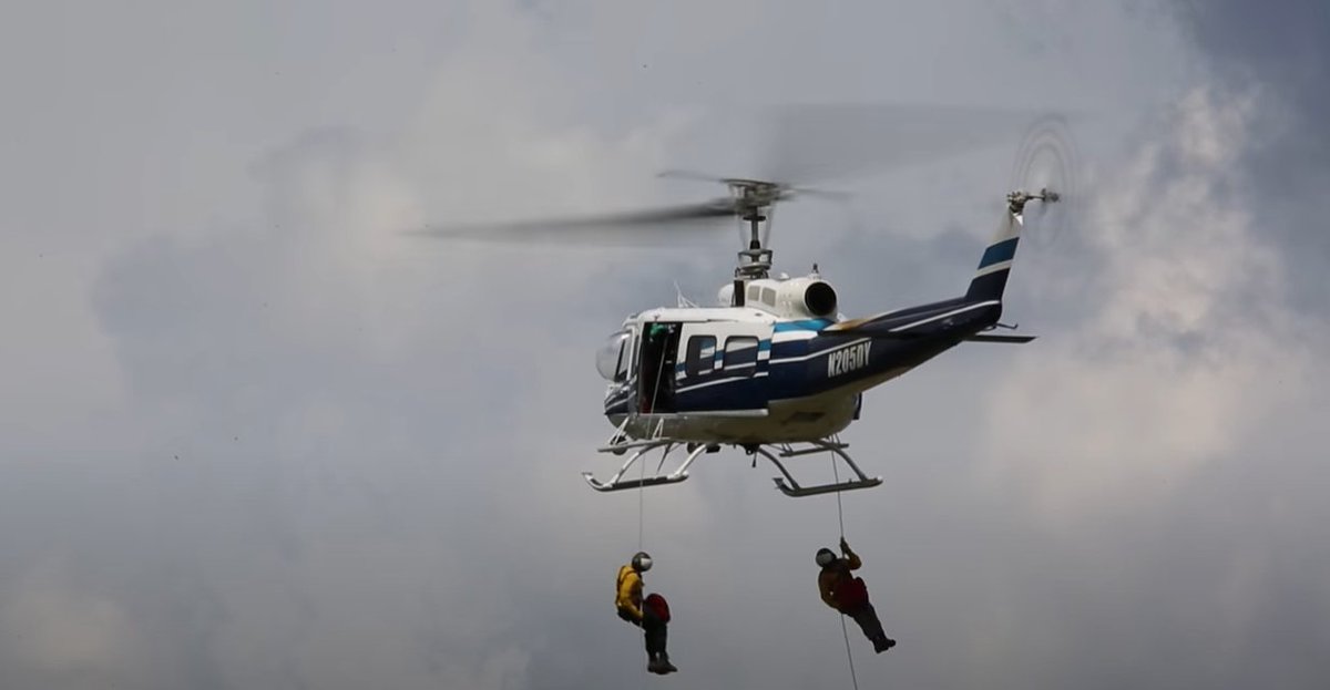 🚁🔥We are hosting a Helicopter Rappel Program national training. Starting Weds., 4/17, through at least 4/24, you will see up to 5 helicopters hovering in the air west of Bend including on weekends. ‼ Drone operators need to remain well clear of area. ℹ fs.usda.gov/detail/deschut…