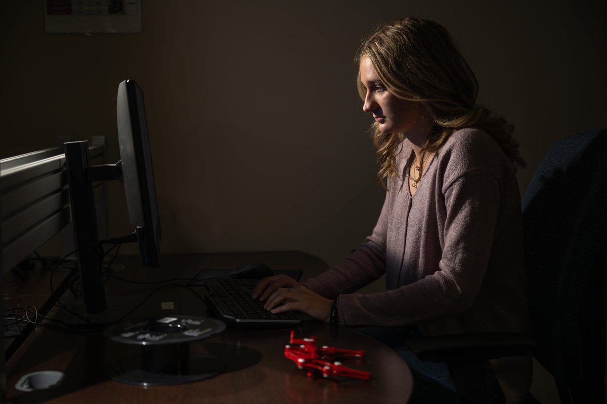 Addison Johnson, a student athlete, shows us how she juggles both mechanical engineering and being on the soccer team! 📔⚽ 

Watch Addison's day in the life: youtu.be/eGv2o9UOCk4?si…