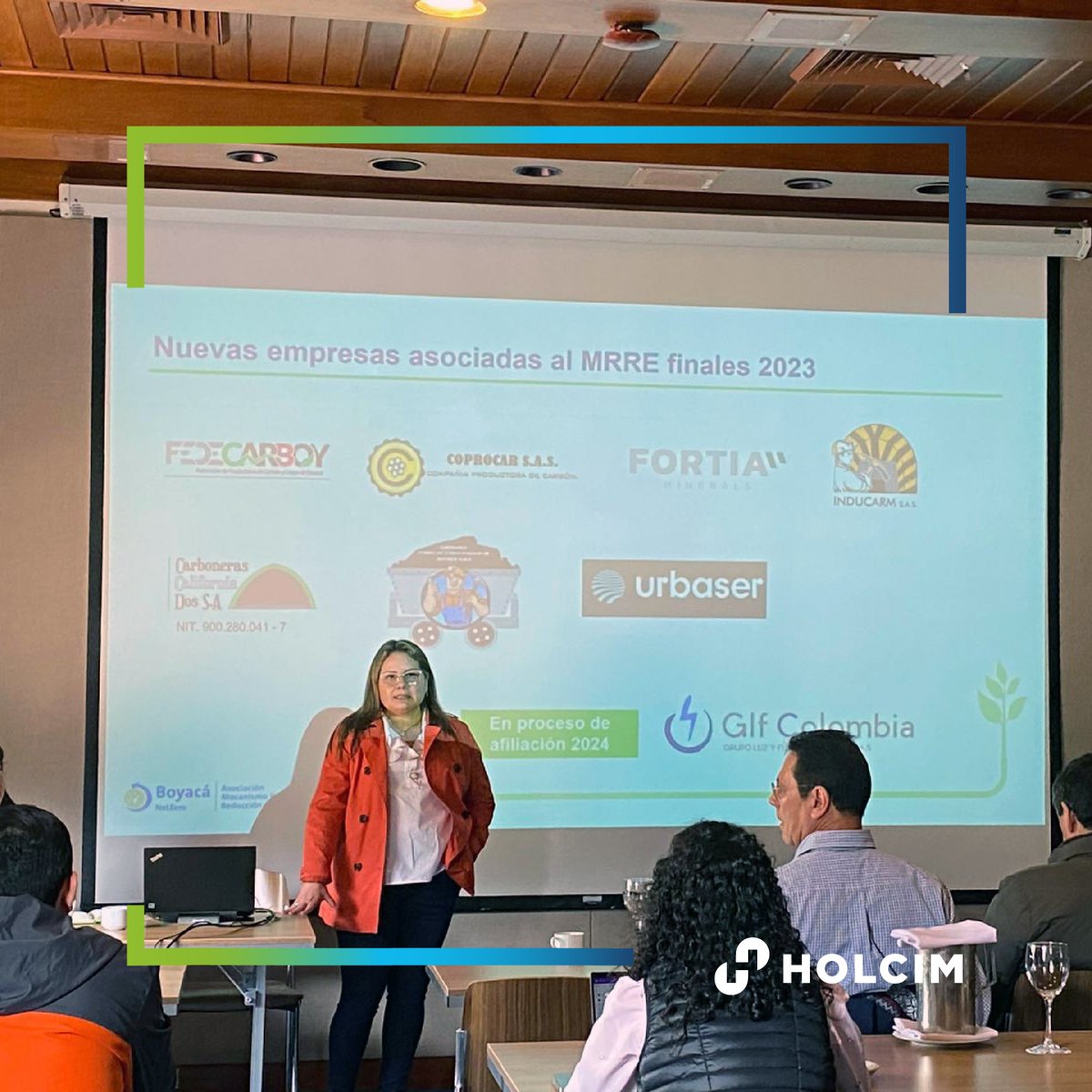HOLCIMColombia1's tweet image. Culminamos la Asamblea General de la Asociación Mecanismo Regional de Reducción de Emisiones #MRRE, donde recibimos siete nuevos miembros para seguir trabajando en simbiosis industrial por la carbono neutralidad del departamento de Boyacá.

#NetZero #ConstruyendoProgreso