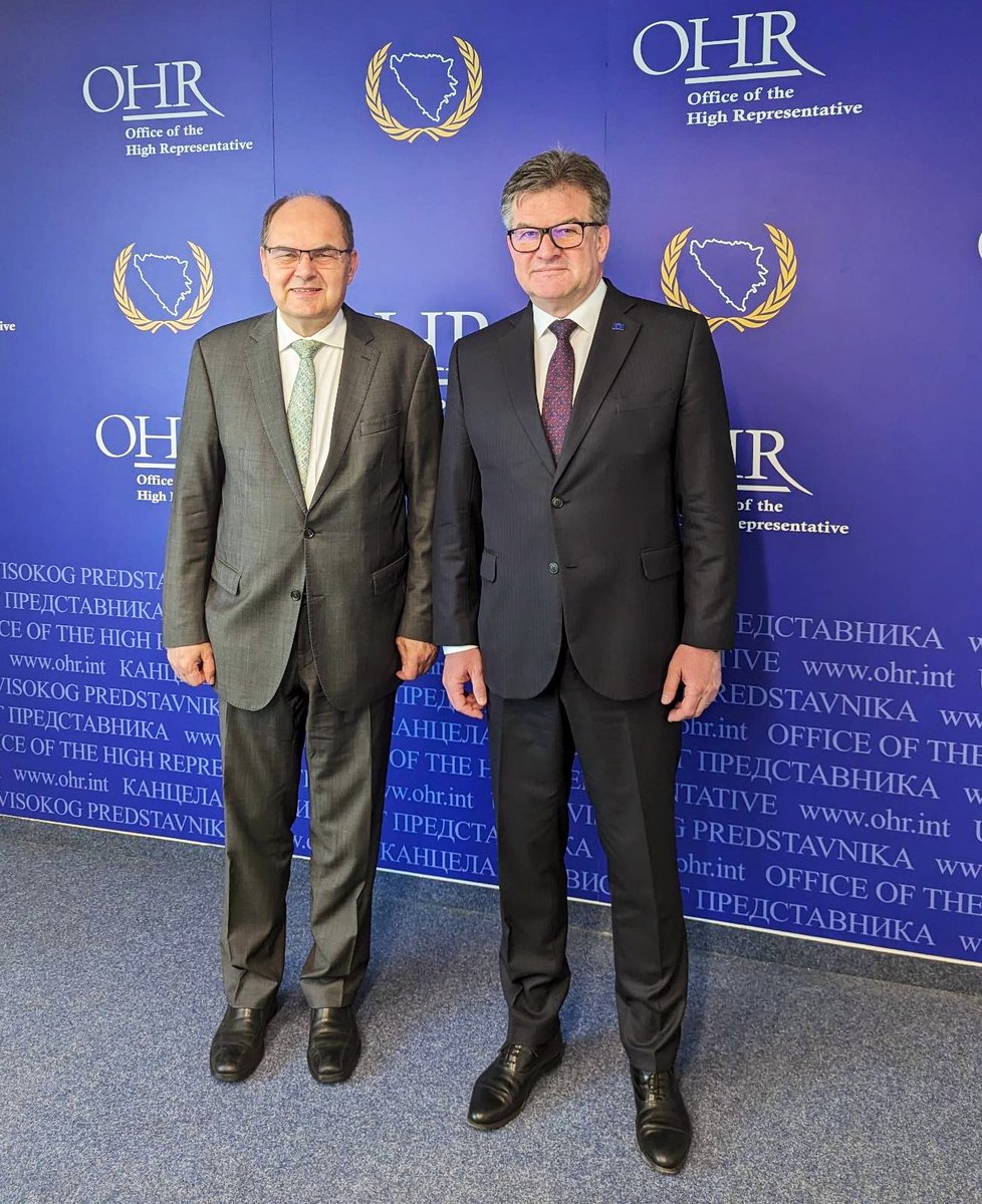 It’s always special to return to previous workplaces. In Sarajevo 🇧🇦, I met with @OHR_BiH Schmidt to exchange views about the current situation in the country. I stressed the importance of helping BiH to advance on its European path.