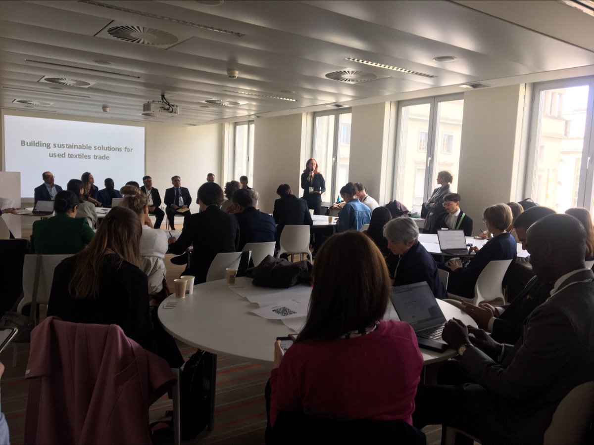 UNEP_Europe's tweet photo. At #WCEF2024 ,@UNEP launched the 🇪🇺 funded 'Circularity and Used Textiles Trade' project.

This initiative aims to enable a trade policy environment that helps accelerate the transition towards a sustainable &amp; circular used textiles sector ♻️

Learn more⬇️
https://t.co/anhkji0Ea2 https://t.co/3KlmudGN1p