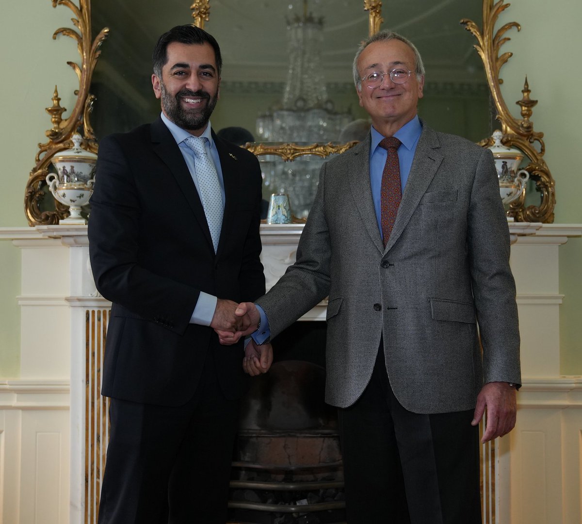First Minister @HumzaYousaf reiterated his intention to build on Scotland’s strong and enduring relationship with the #EU, including on renewable energy, research and innovation and culture. He discussed shared priorities and values with EU Ambassador @PedroSerranoEU.