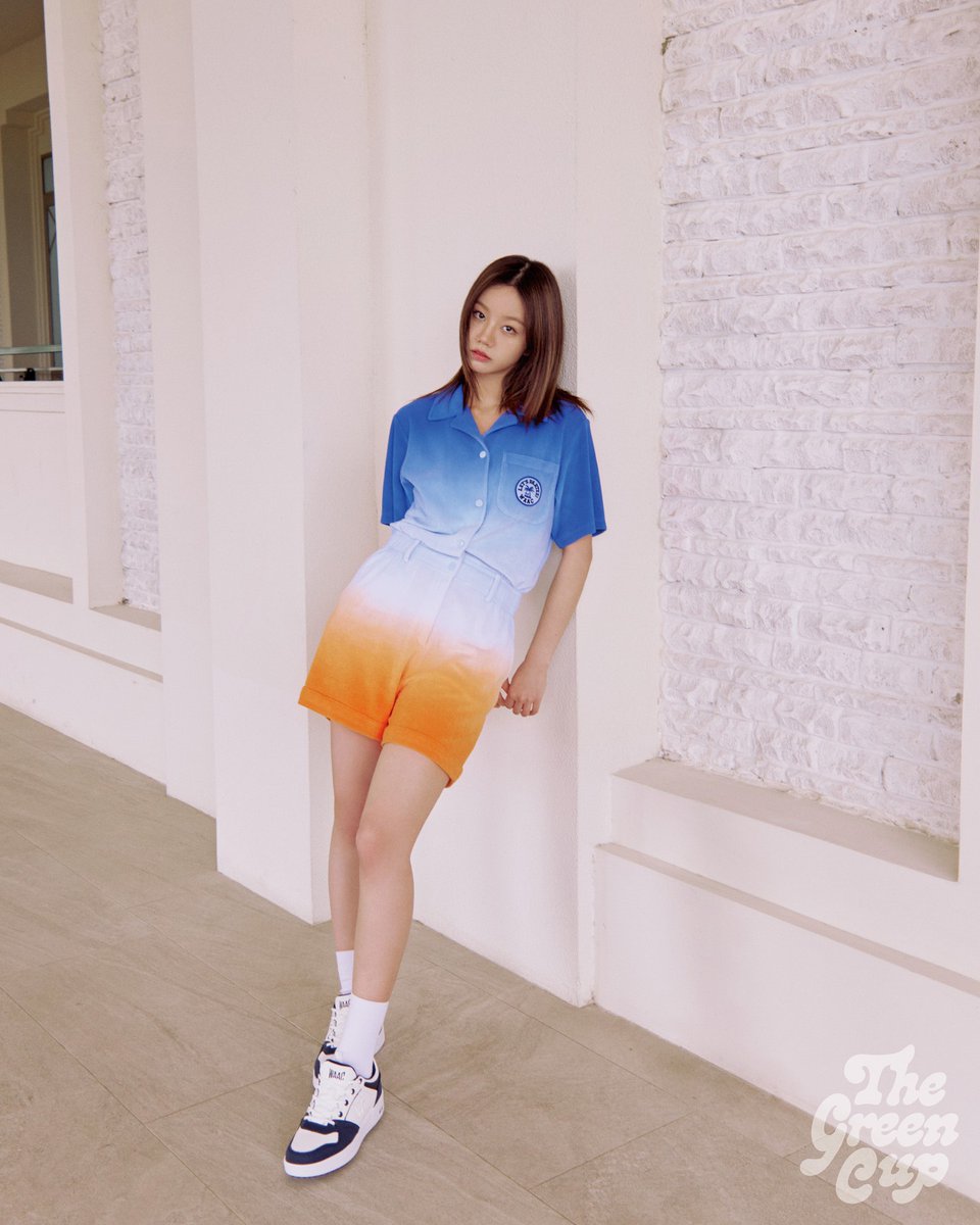BABY_HERI's tweet photo. thegreencup.official IG update :
#TGCmag
Play Green!
여유로운 봄날을 만끽하는 혜리, 왁(Waac)의 새로운 툭을 입고 느긋하고 한갓지게 보낸 혜리의 보통 날.
editor Choi Sungmin @/ssong_girl
photographer JDZ Chung @/jdzcity
model Hyeri @/hyeri_0609
stylist Song Eun Seong
hair Choi Go(woosun) @/choigo_hair
make up Kim Ina(woosun) @/2nakimm
location Robinswood @/robinswoodgolfclub
cooperation Waac Golf @/waacgolf
#TheGreencup #TGC #TGCmag #더그린컵 #더그린컵매거진 #RobinsWood #로빈스우드 #혜리 #Hyeri #ฮเยริ #Waac #WaacGolf #왁 #왁골프