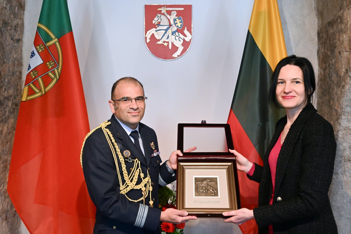 The new 🇵🇹Defence Attaché to 🇱🇹, Colonel Paulo César Cabedal Dos Santos, was accredited today. We're grateful to Portugal for its ongoing contribution to our security through participation in #BalticAirPolicing & other NATO security measures. Day by day, we are #StrongerTogether.