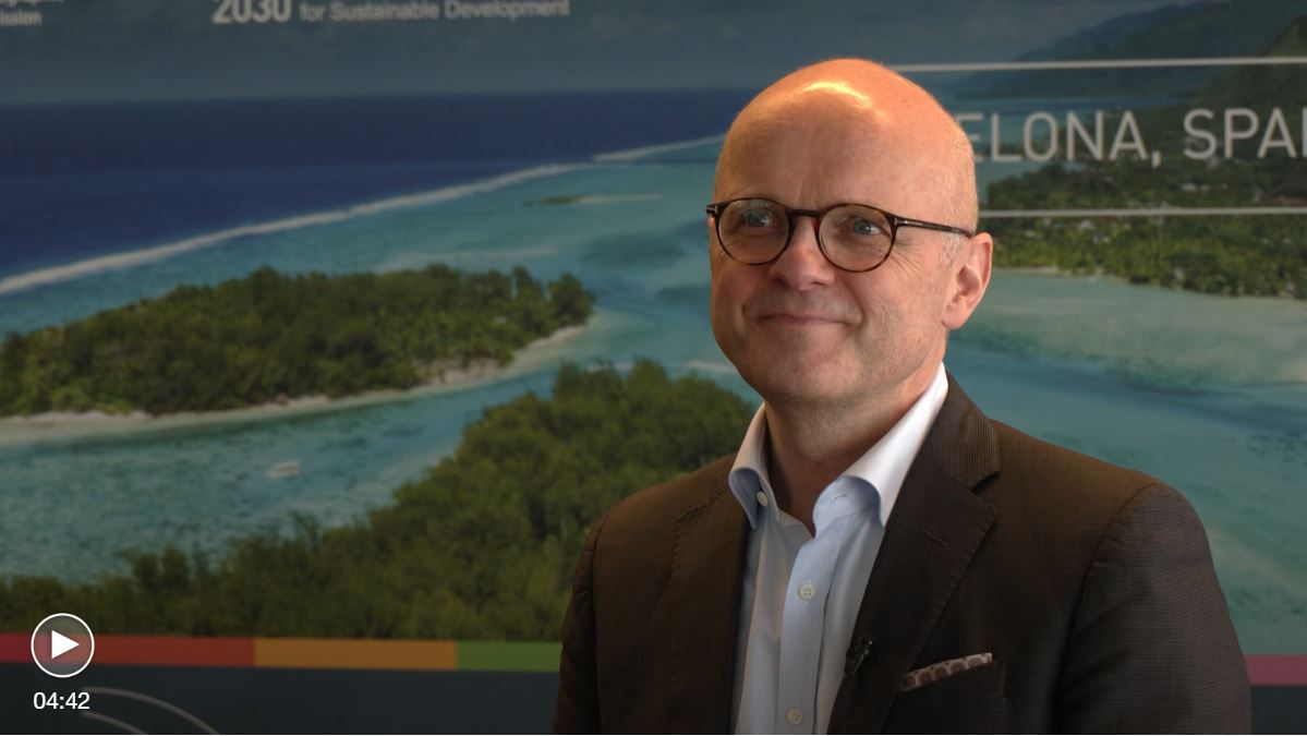 On the margins of the 2024 #OceanDecade Conference in #Barcelona, China Global Television Network (#CGTN) anchor Li Dongning spoke to our Executive Secretary, Vidar Helgesen, on the promotion of international cooperation in marine sciences. Watch 👇 news.cgtn.com/news/2024-04-1…