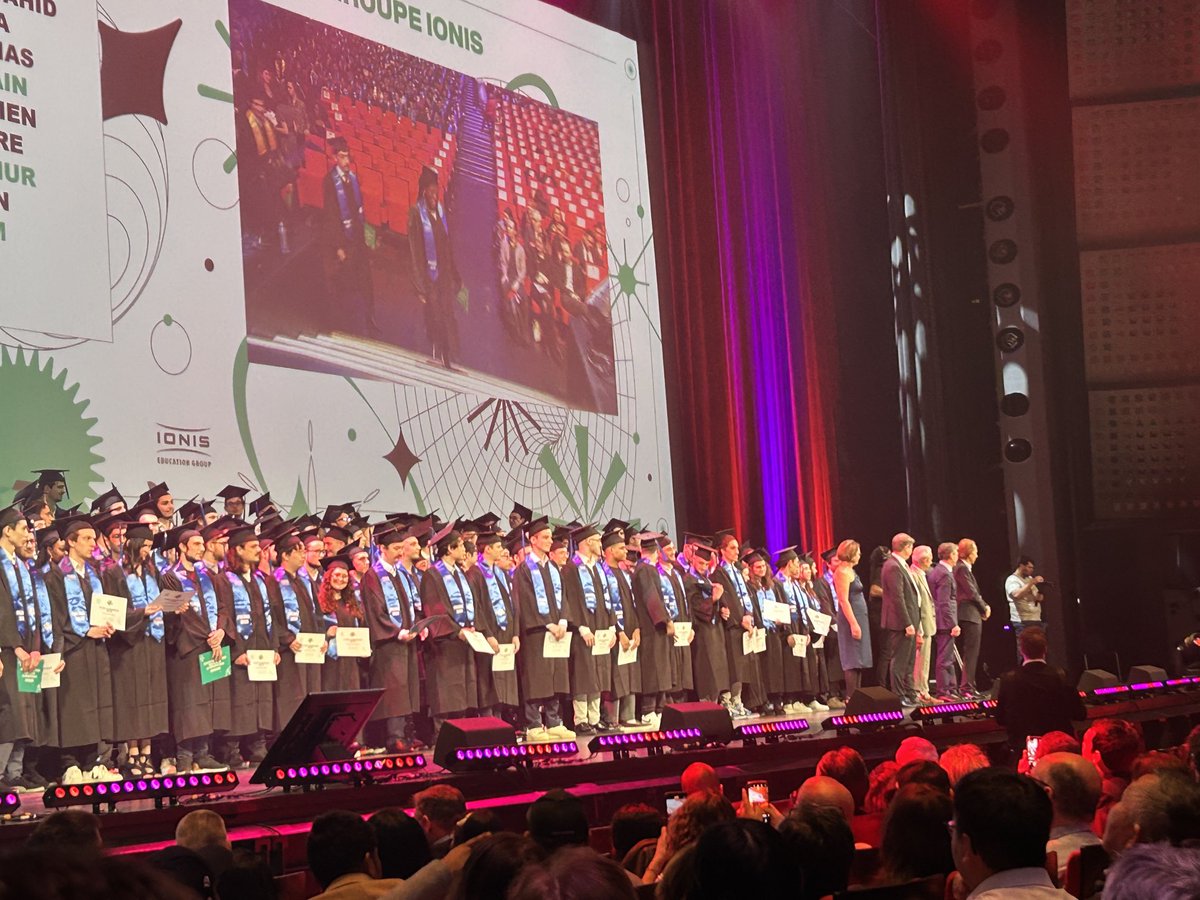 As a parent, I'm proud to have been invited and to have been able to attend the official EPITA 2023 engineering graduation ceremony at the Palais des Congrès in Paris - Well done ⁦@Theophilegreg⁩