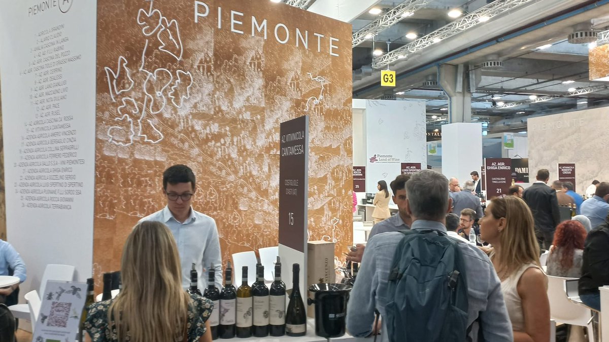 Al Padiglione 10 di Veronafiere il Piemonte presenta il suo patrimonio vitivinicolo alla 56° edizione del @VinitalyTasting: un unico spazio espositivo di 1.500 metri quadrati che accoglie 112 aziende consorziate e associazioni di produttori