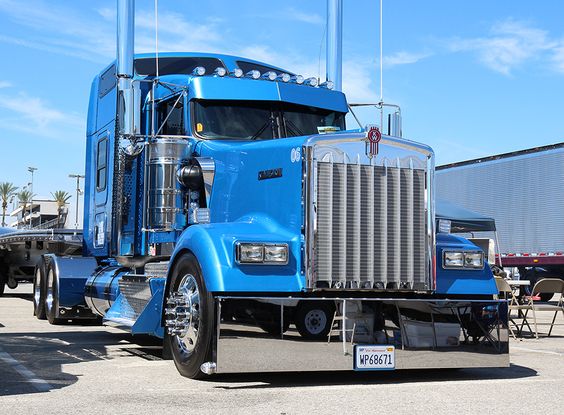 Sharp! #Trucking #TruckingDepot #Truckers #Kenworth