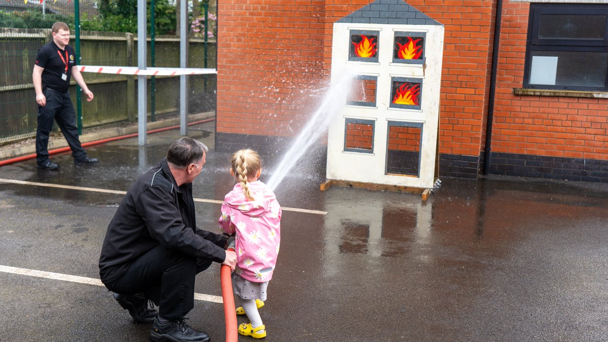 Staffordshire Fire and Rescue Service tweet media