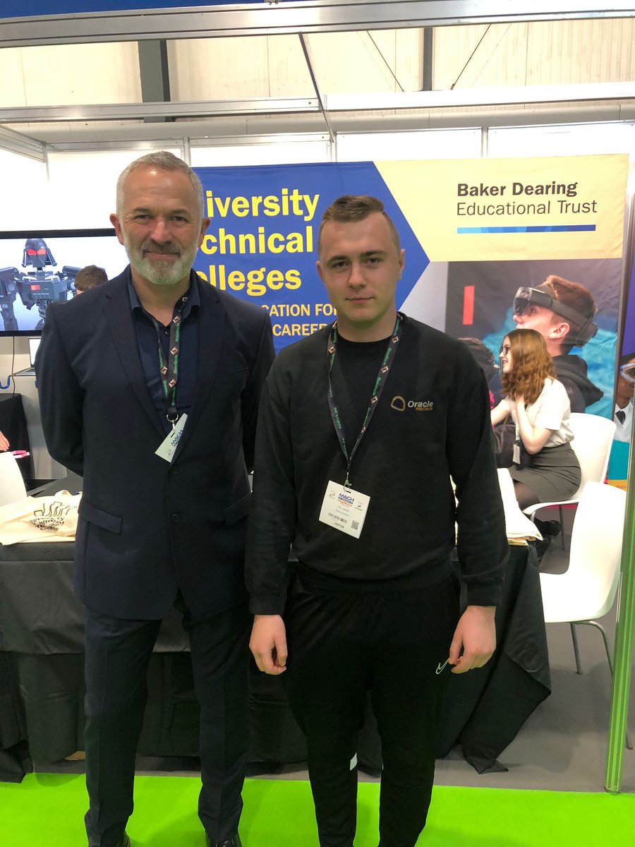 BakerDearing's tweet image. 🖥️Another @UTCSheffCity alumni (pictured right) is working in CNC, toolmaking and precision engineering at @OraclePrecEng #thinkUTC