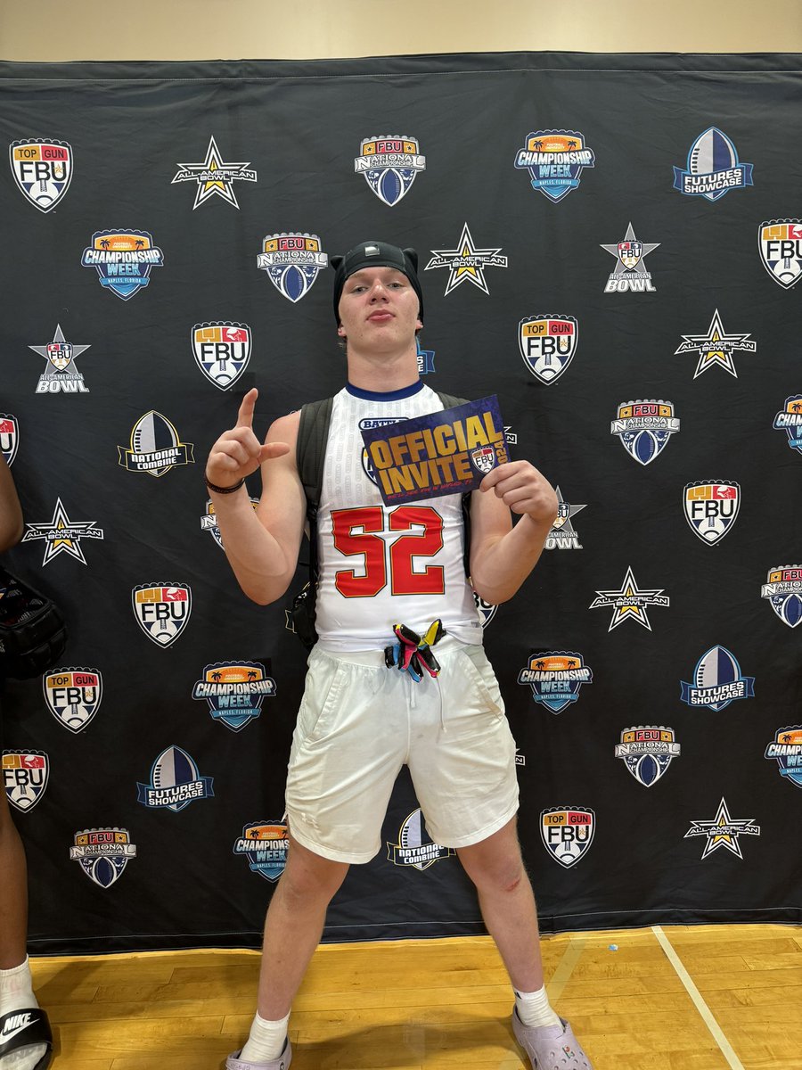 Gabriel “Eli” Williams aka White Chocolate (@wc_2926) on Twitter photo Had a great time at <a href="/FBUcamp/">Football University</a> Nashville and earned another invite for Top Gun!!! Had a great time at <a href="/FBUcamp/">Football University</a> Nashville and earned another invite for Top Gun!!!