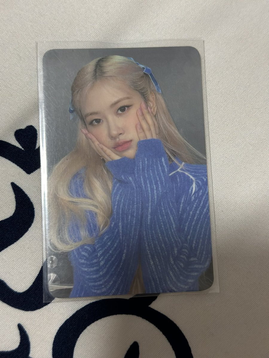 SALE‼️ ROSÉ

~ wts lfb blackpink pc ph onhand ~
 (mint condition)

350 pesos 
- PAYO ‼️

- comment 'mine' or dm me

t. blackpink #LISA #THEALBUM #JENNIE #JISOO #Rosé #CRAZYHORSE #LISAxCRAZYHORSEPARIS #BORNPINK