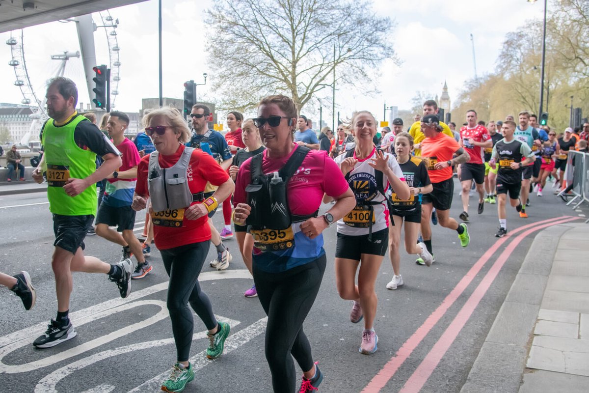 Just over a week ago, 40 amazing runners from @OctopusEnergy took on the incredible #LondonLandmarksHalfMarathon. The money they raised means that we can continue to do our vital work at a time when 6 million UK households are still struggling in #FuelPoverty. 📷 @susannahfields