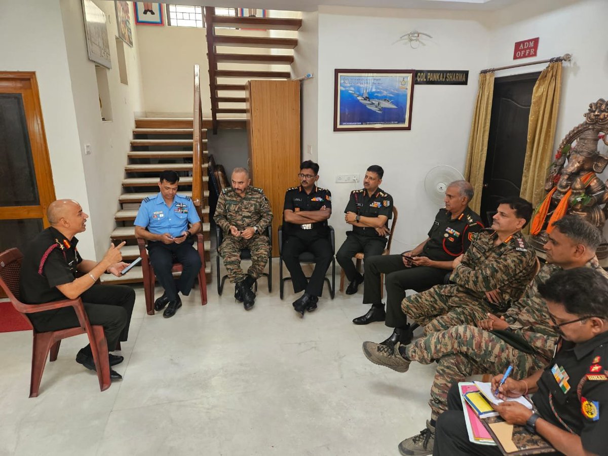 A Commanding Officers Conclave was held at NCC Group Hyderabad. Issues like fresh enrollment, opening of bank accounts for ELECTRONIC TRANSFER OF ENTITLED DRESS ALLOWANCE, financial planning etc were discussed.