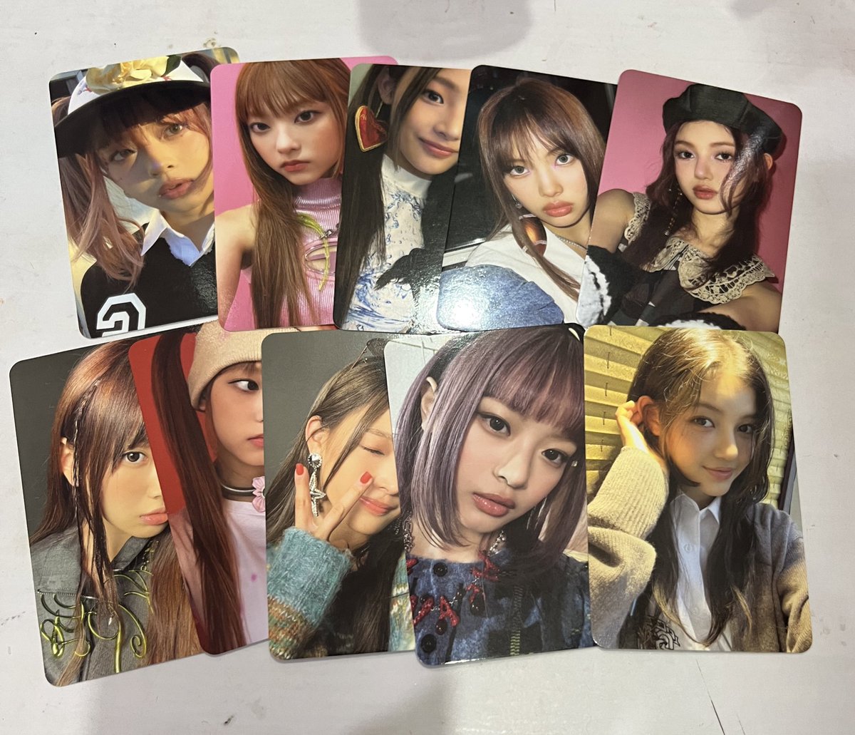 shincloudyy's tweet photo. haii, wts pc newjeans. take all only soalnya aku mau stopcol. harganya bisa nego di dm. masi good condi smua yaa 
co oren freeong! https://t.co/hParh0N9YA