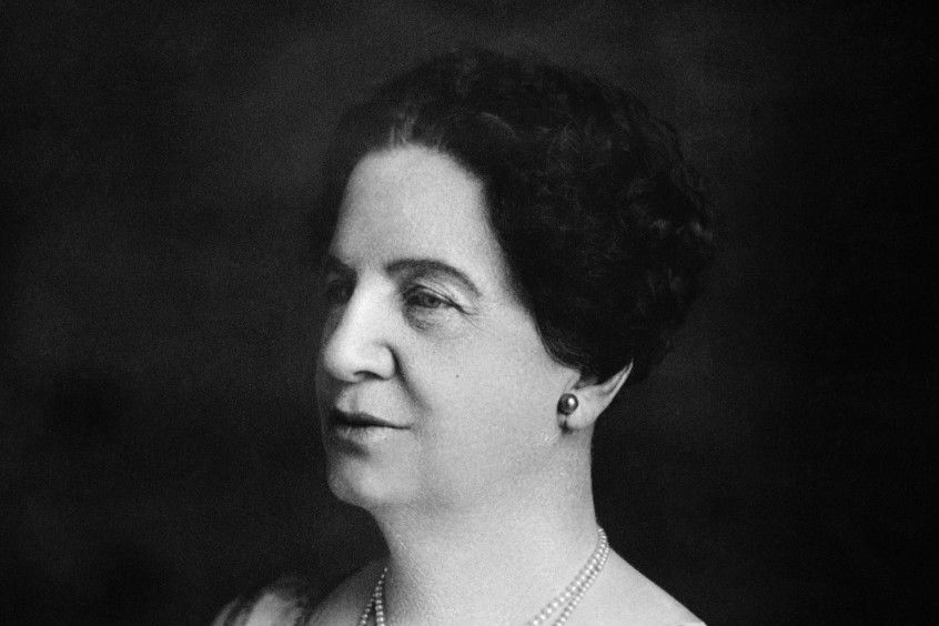 Our ☘️Irish Canadian Controversial Women🍁 series concludes this Thursday with an episode on Emily Murphy, the Canadian first-wave feminist and driving force behind the Person's Case, who provoked livid reactions in the early 20th century and is still doing so in the 21st...