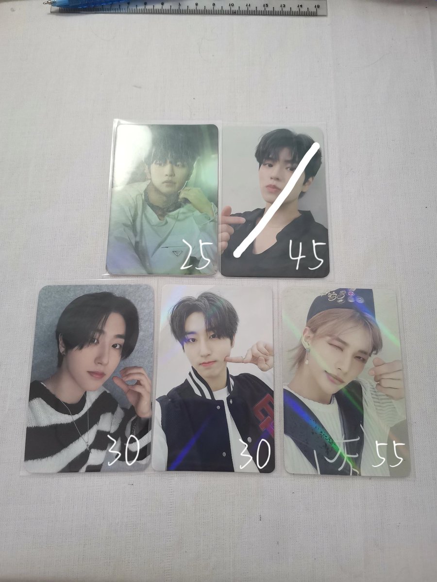 yunch_914's tweet photo. WTS🇲🇾
✨some pcs need to tie
✨exc postage wm8 em 15
✨can reverse / depo 
✨no backout

#pasarSKZMY  #pasarstraykids https://t.co/mZhoLcX5bt