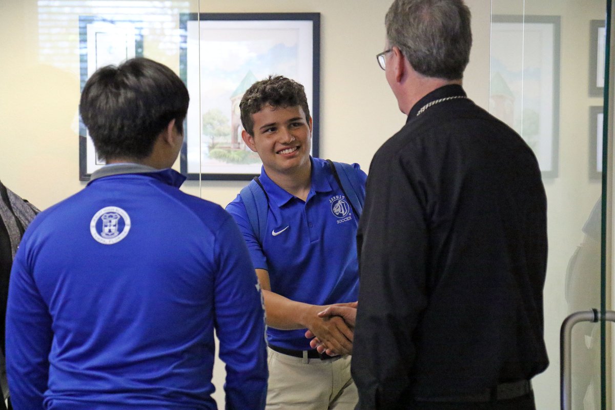 Fr. Tony Corcoran, S.J., the apostolic administrator for Kyrgyzstan in Central Asia, has visited Jesuit High School twice in recent years, speaking at Convocation this past August. Fr. Corcoran is featured in this story in @NCRegister: ncregister.com/cna/church-in-… #AMDG @JesuitsUCS