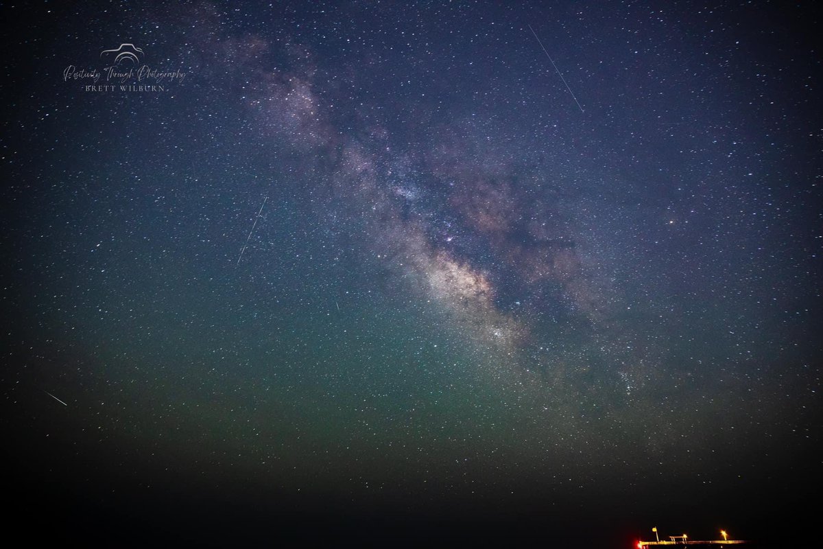 The Milky Way this morning rising over Garden City. 📸 Brett Wilburn.  #scwx