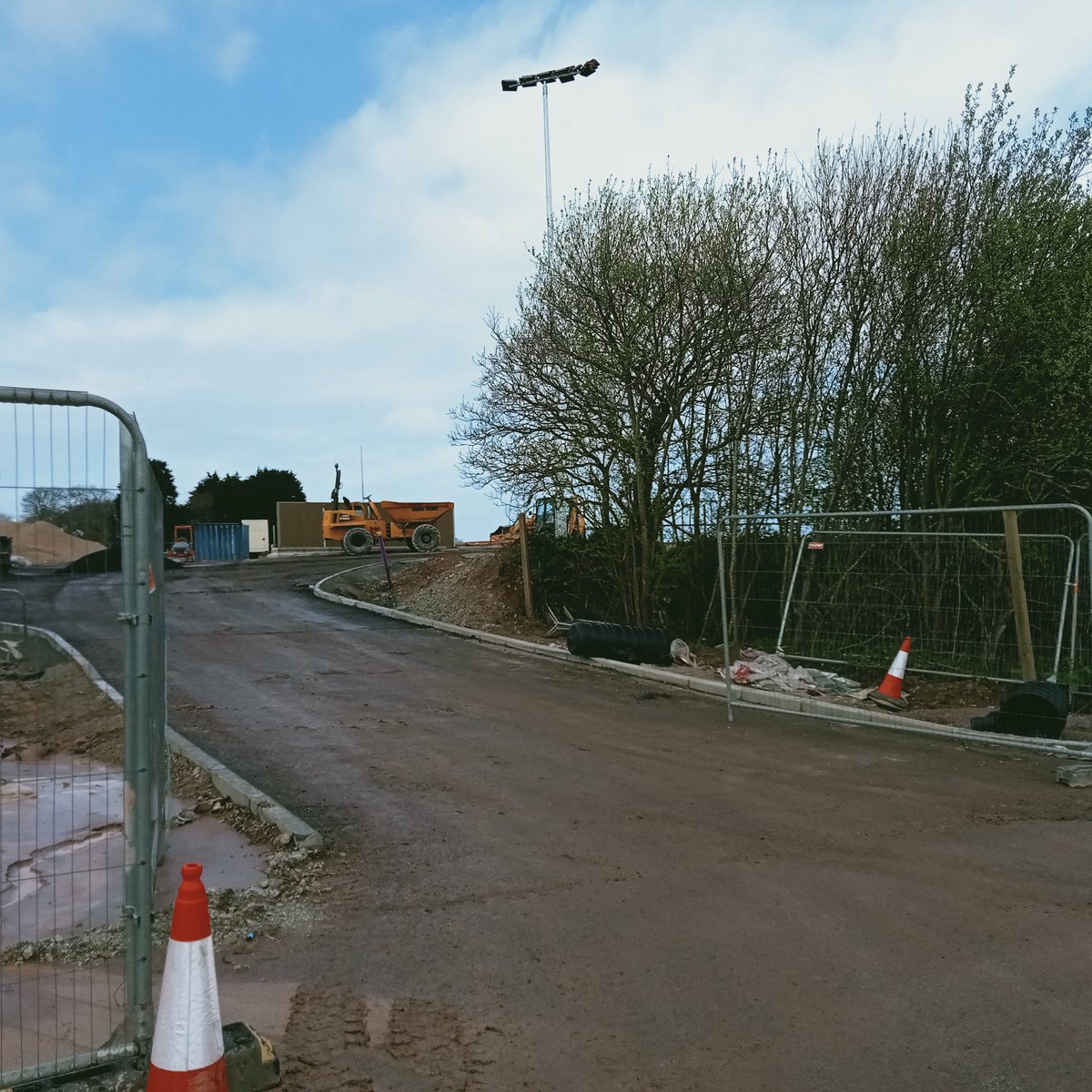 CheethamThe's tweet photo. In Truro, so took the opportunity to take a look at @TCFC_Official new stadium. It's coming along, but still an awful lot to do. #footballscominghome https://t.co/9b5yumX8EV