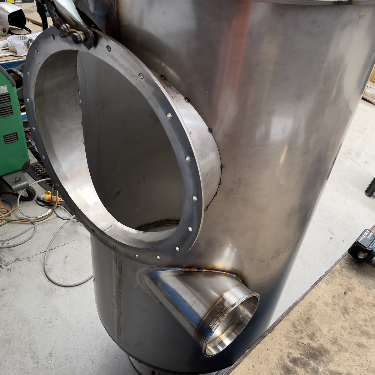 Varloweuk's tweet image. #ManufacturingMonday: Upgrade with Varlowe&apos;s precision, durable pipework! 20+ yrs expertise, certified, skilled team = top-tier results. Get a quote -&amp;gt; bit.ly/4aSbwVT #pipeworkfabrication #westmidlands #engineering