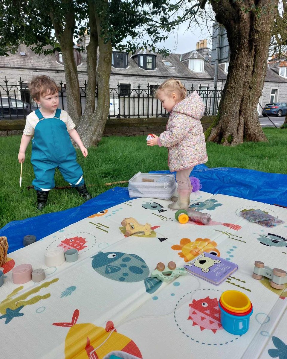 DgcLearning's tweet photo. Outdoor Peep- Dalbeattie
A brilliant first session exploring balance and coordination.  The children were jumping in hula hoops, throwing bean bags into a buck and jumping puddles.  
The children also enjoyed spotting lorries and tractors. 

#outdoorlearningenvironment https://t.co/oyn56Ghdkn