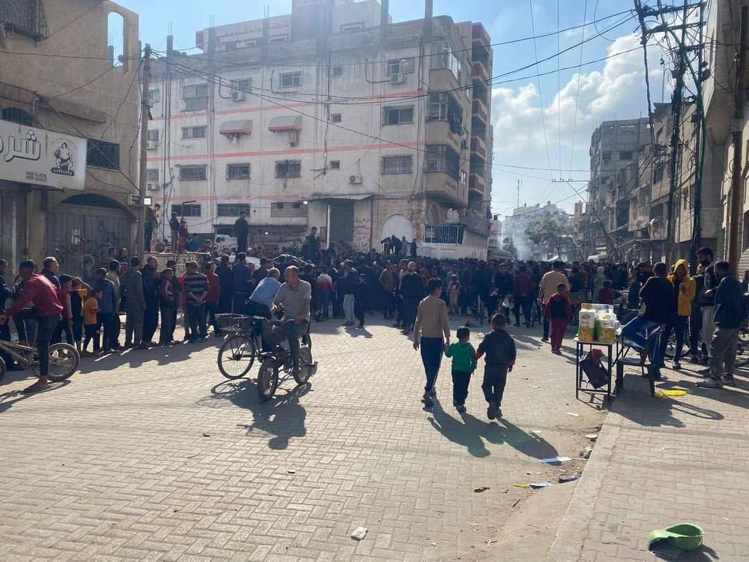 Marchfoward's tweet photo. TERKINI

ALHAMDULILLAH 

Kilang Roti Ajour kembali beroperasi untuk membekalkan roti kepada rakyat di Utara Gaza https://t.co/VxPJSqWskO