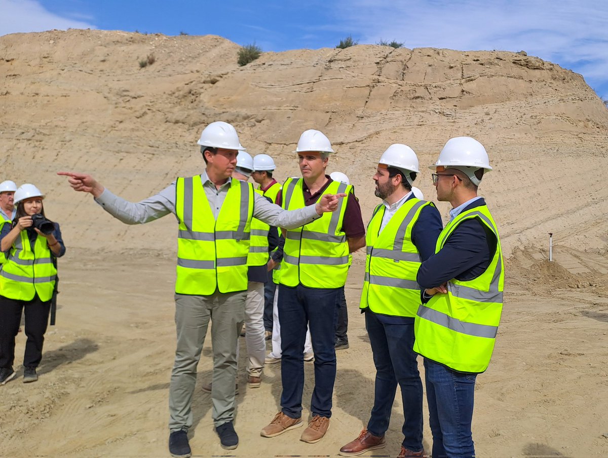 🚈Adif avanza en la llegada de la alta velocidad a Almería, con la construcción del túnel de Viator que usa el método belga🛤 📌El subdelegado visita los trabajos de las obras🚧 al 60% de ejecución 🚆del eje estratégico del corredor Mediterráneo, en la que se invierten 3.500 M€