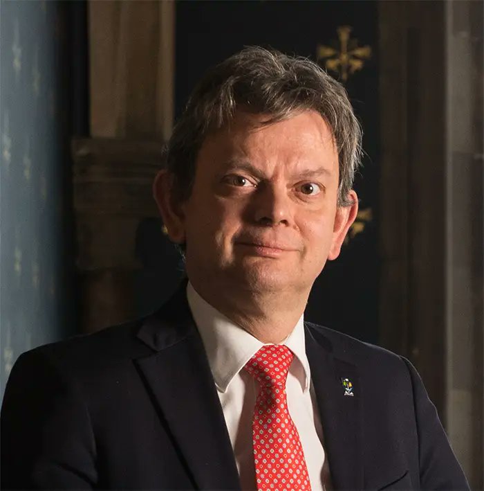 Professor Sir Anton Muscatelli has announced his plans to retire as Principal and Vice-Chancellor of the University of Glasgow at the end of 2025 after over twenty years of service to the University.

Read his full letter sent to Colleagues &amp; Students ➡️ gla.ac/49I2Z6V